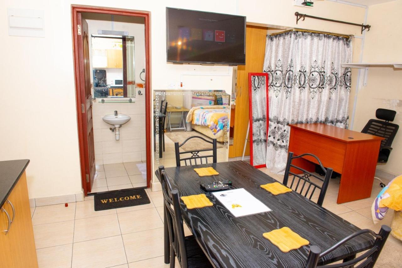 Mercy-Phillips Apartments Located At Eagle Tower Building Nairobi City Centre Kültér fotó