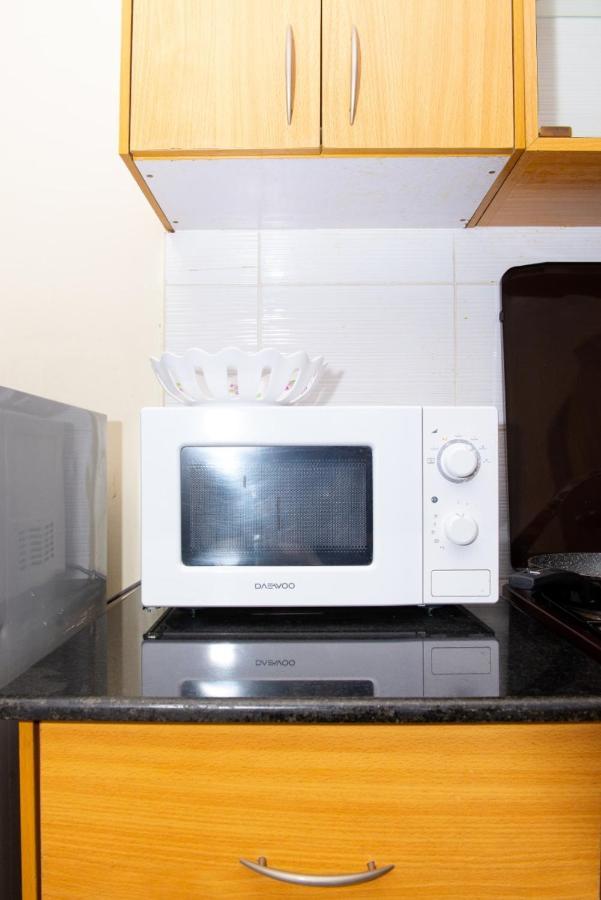 Mercy-Phillips Apartments Located At Eagle Tower Building Nairobi City Centre Kültér fotó