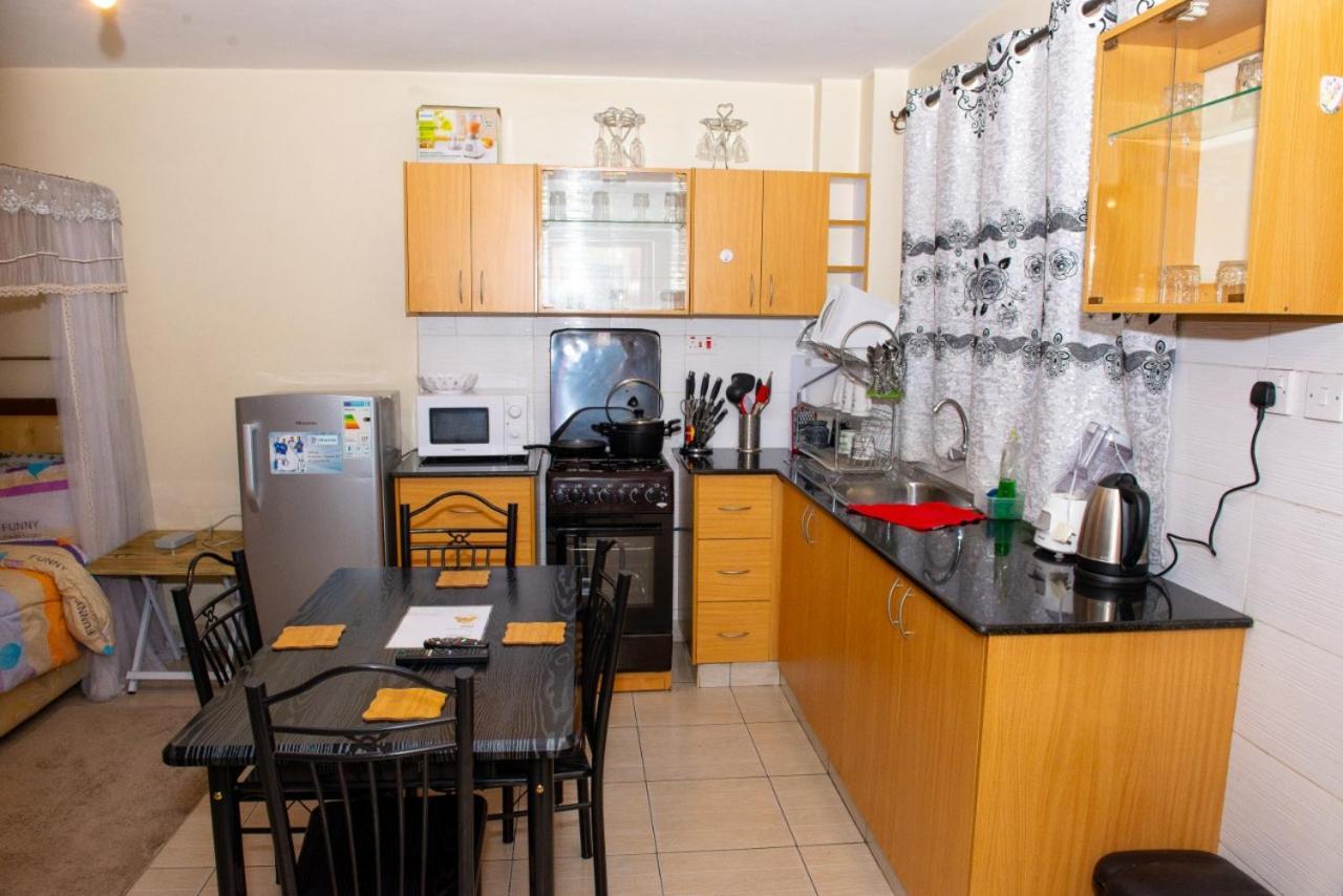 Mercy-Phillips Apartments Located At Eagle Tower Building Nairobi City Centre Kültér fotó