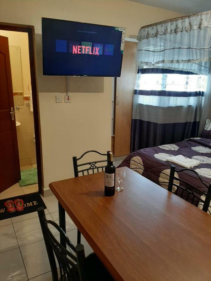 Mercy-Phillips Apartments Located At Eagle Tower Building Nairobi City Centre Kültér fotó