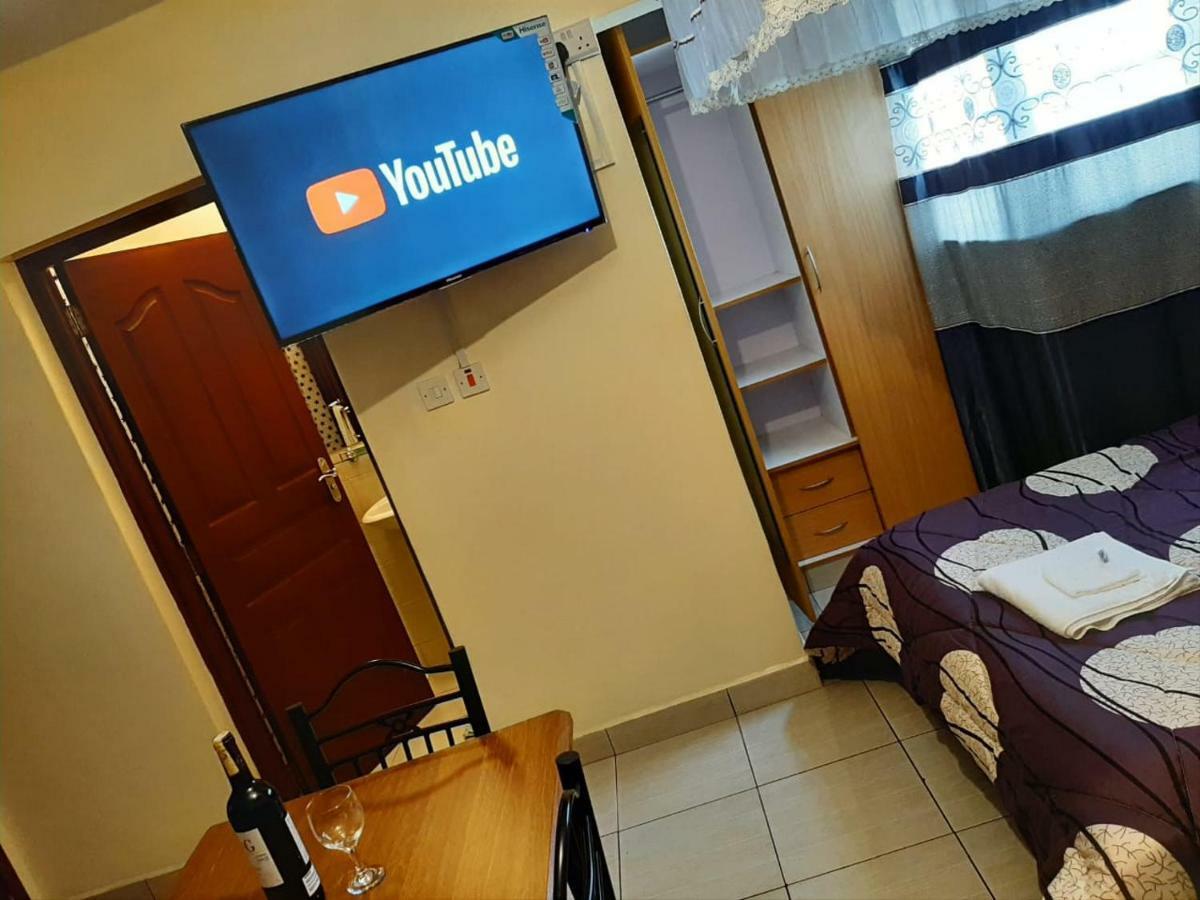 Mercy-Phillips Apartments Located At Eagle Tower Building Nairobi City Centre Kültér fotó