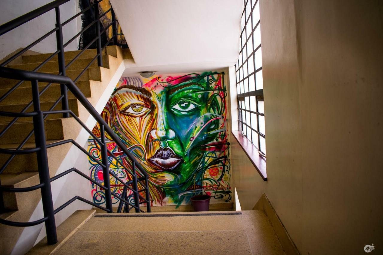 Mercy-Phillips Apartments Located At Eagle Tower Building Nairobi City Centre Kültér fotó