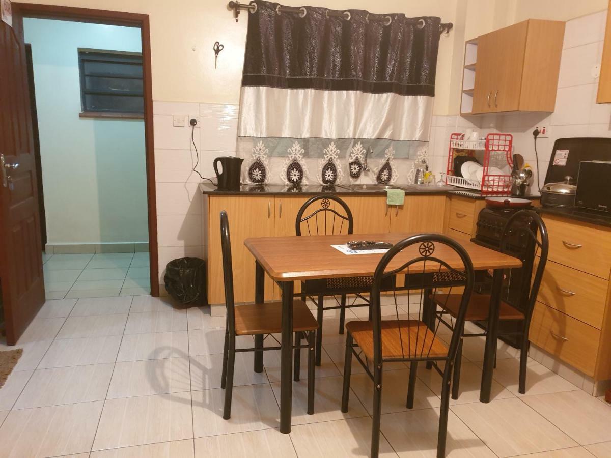 Mercy-Phillips Apartments Located At Eagle Tower Building Nairobi City Centre Kültér fotó