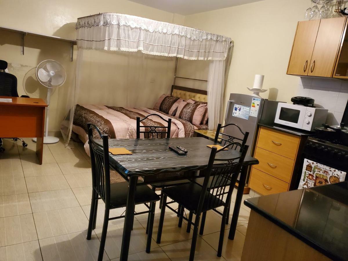 Mercy-Phillips Apartments Located At Eagle Tower Building Nairobi City Centre Kültér fotó